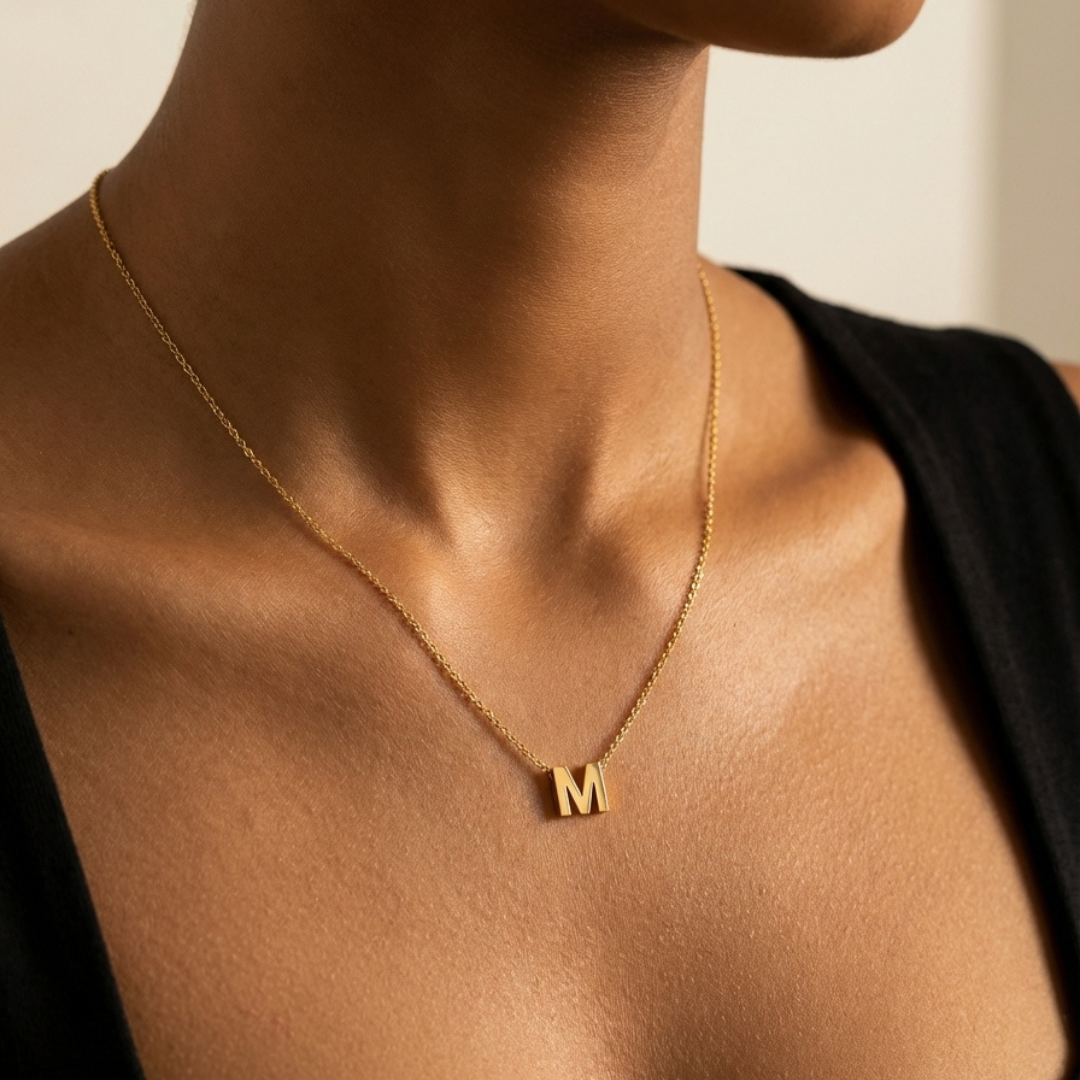 Collier Letter Love
