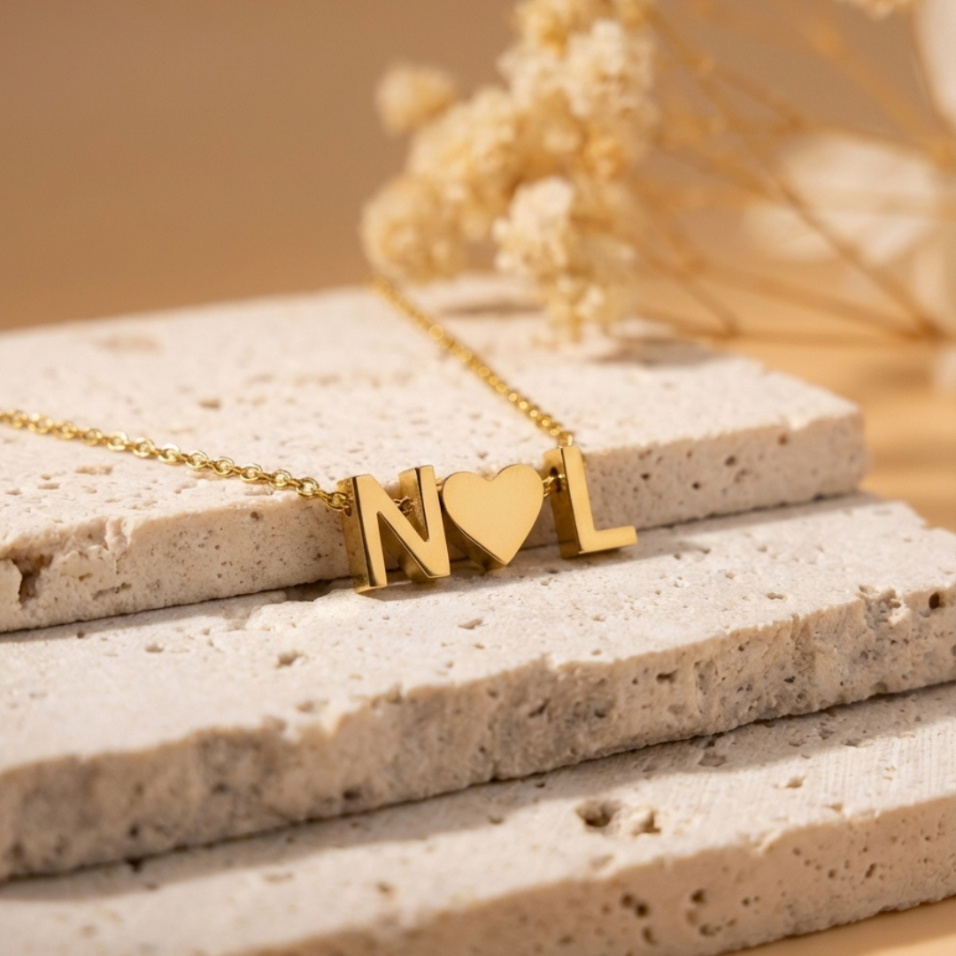 Collier Letter Love