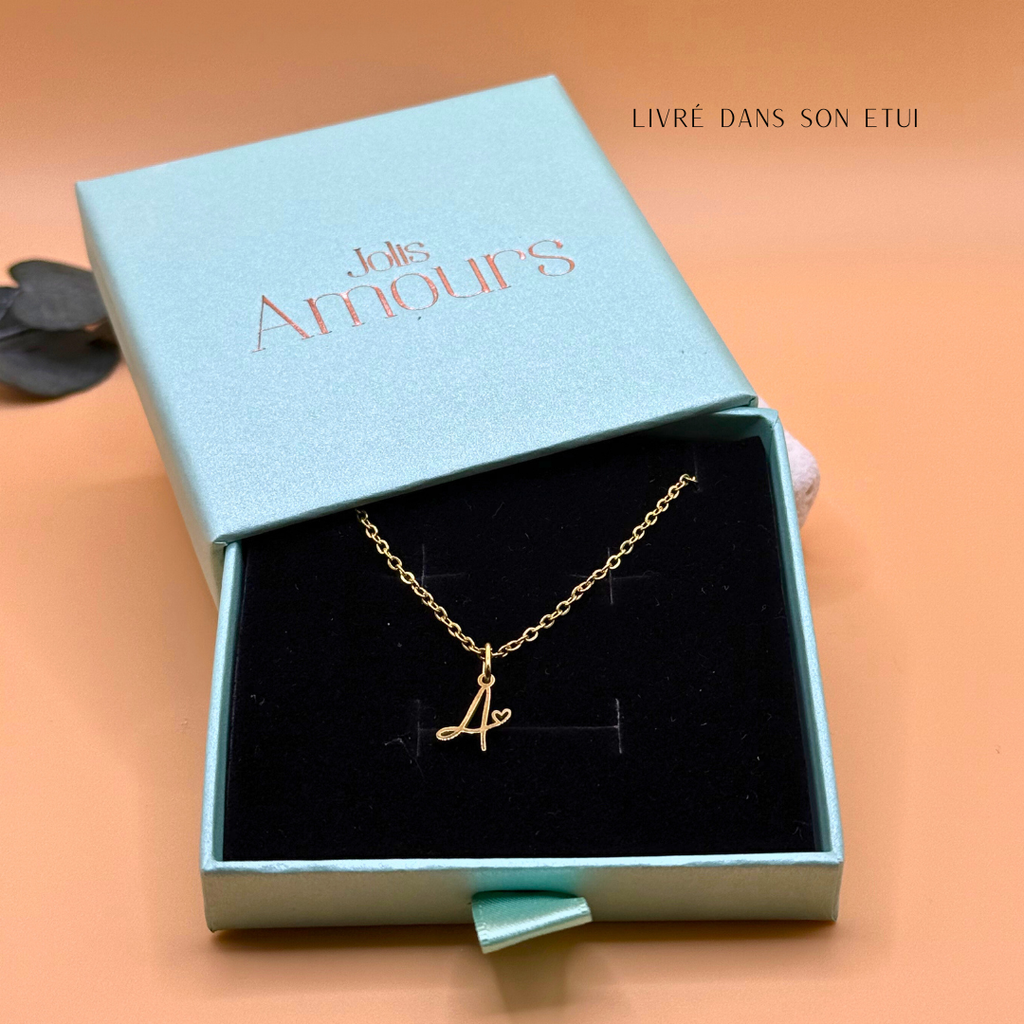 Collier Initial Jolis Amours