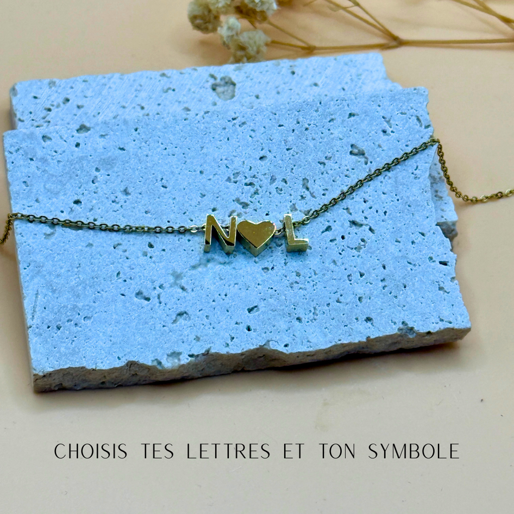 Collier Letter Love